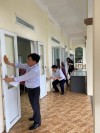 Phòng Giáo dục và Đào tạo Mỹ Đức phun hóa chất khử khuẩn xử lý môi trường phòng, chống dịch bệnh nCoV.