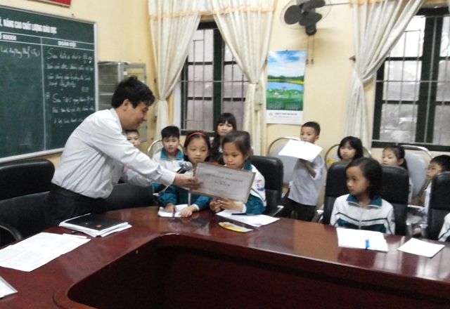 Tin về Kỳ thi giải Toán trên internet cấp thành phố năm học 2013 - 2014.