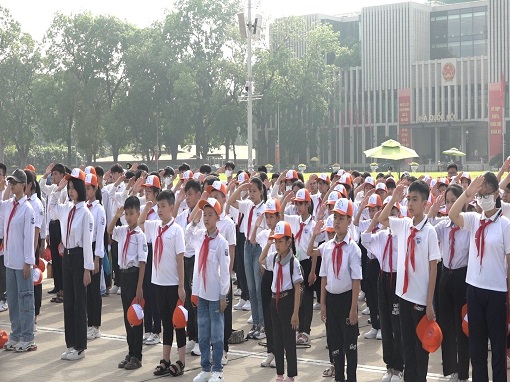 https://myduc.edu.vn/uploads/news/2023_05/z4389982147677_e5a2fe48f727da6d2367b06fa55b7e35.jpg